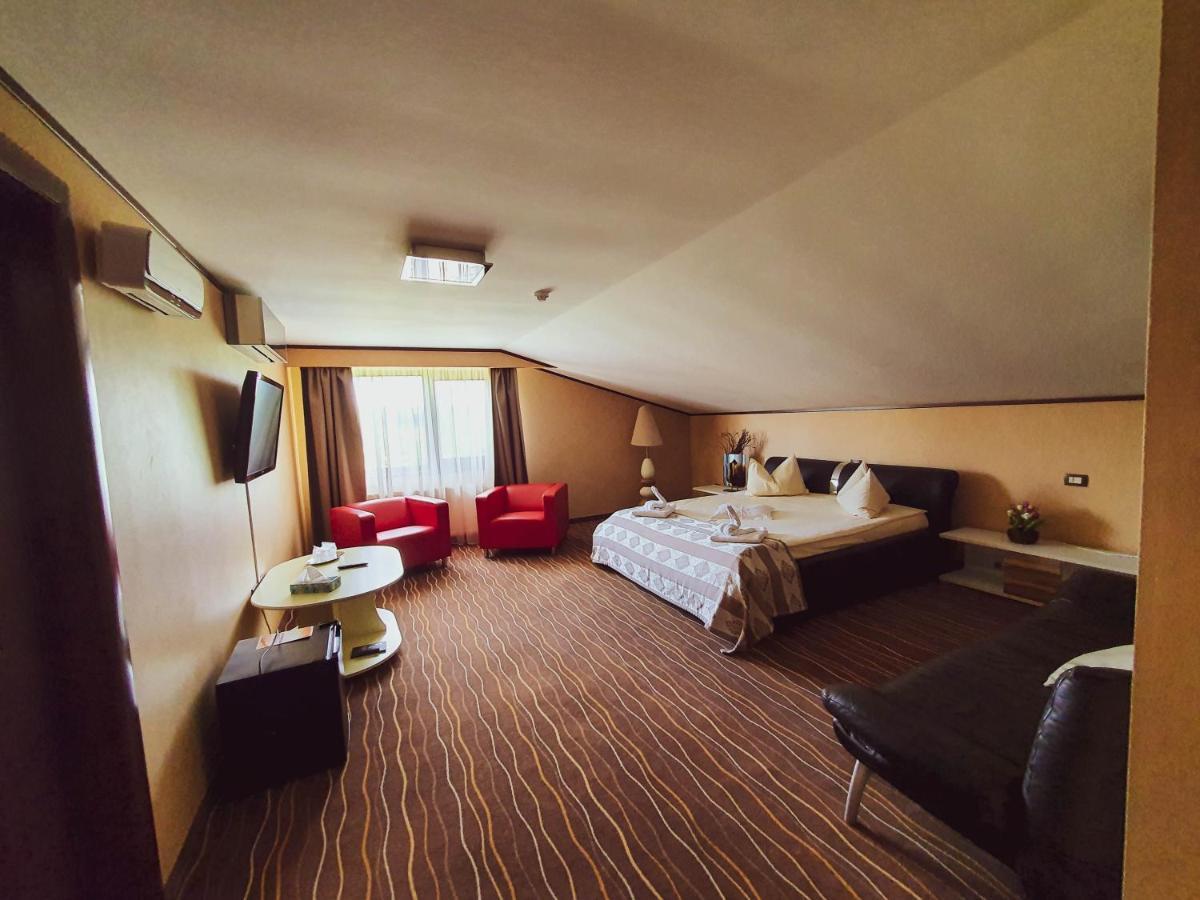 Hotel Belvedere ソバタ エクステリア 写真